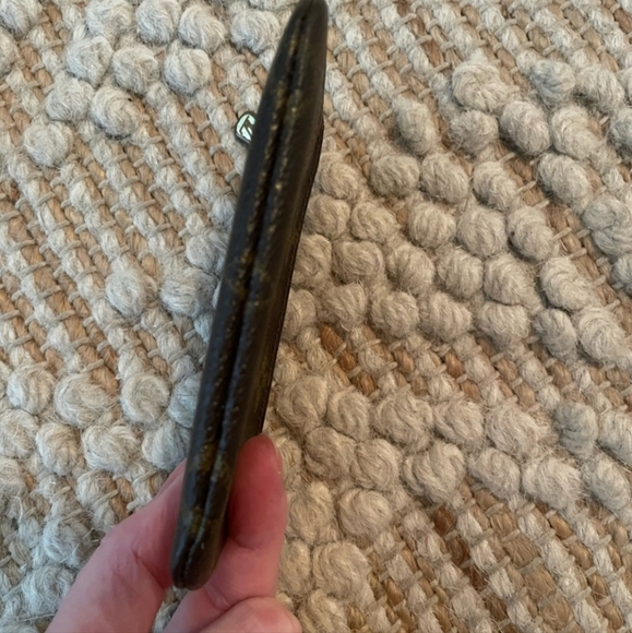 Authentic Louis vuitton key pouch - Picture 2 of 12